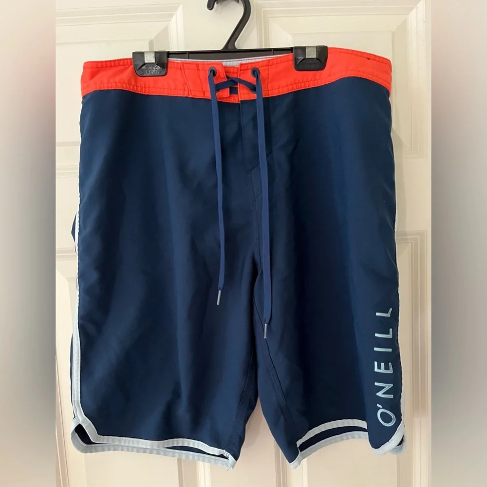 Men’s O’Neill Hyperfreak swim shorts, size 32 blue/orange/white summer surf